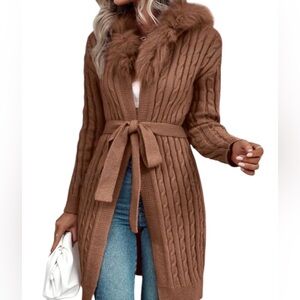 LUNE Fuzzy Trim Cable Knit Belted
Hooded Cardigan